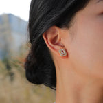Carica l&#39;immagine nel visualizzatore di Gallery, FEMME Zircon Square Stud Earrings Gold
