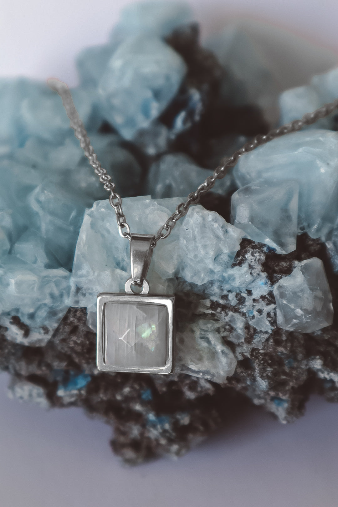 VARG Rainbow Moonstone Square Necklace - Silver