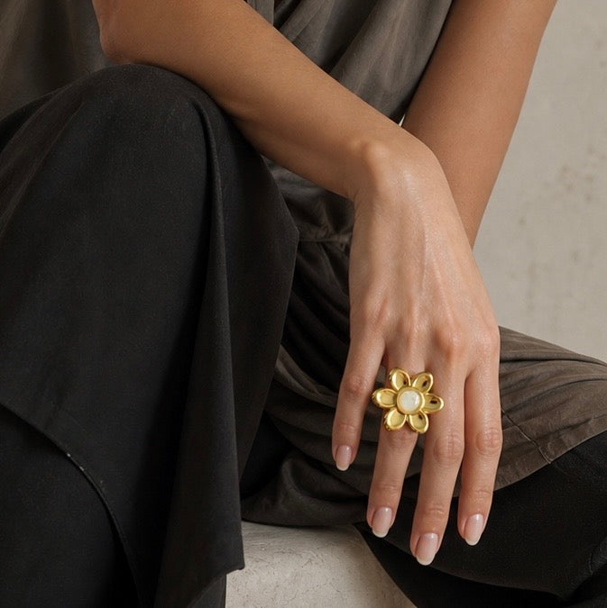 AZALEA Rainbow Moonstone Flower Ring Gold