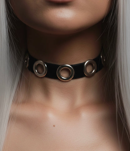 NOCTRA Velvet Grommet Choker Black/Silver