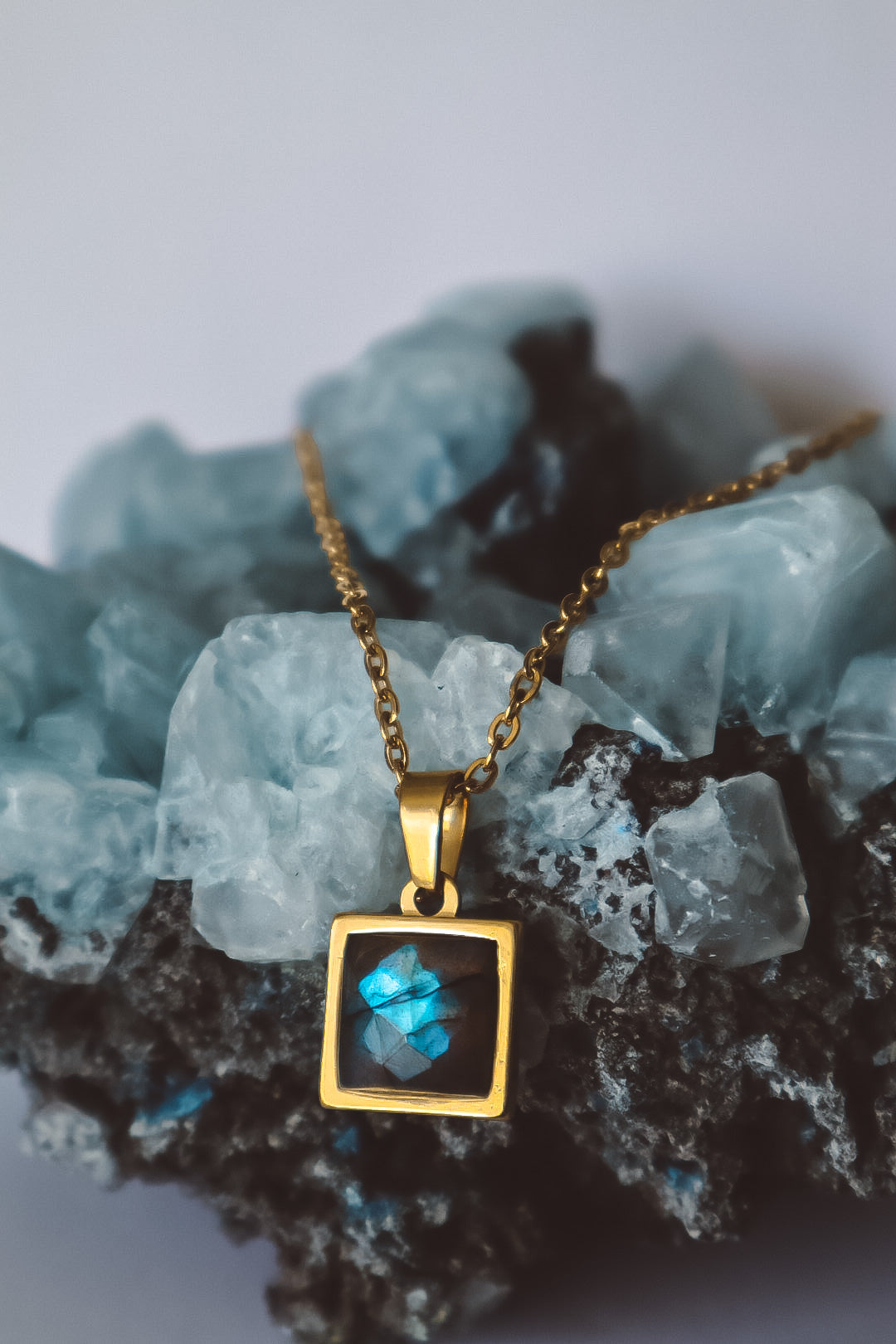 VARG Blue Labradorite Square Pendant Necklace - Gold