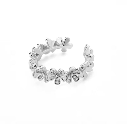 KIARA Zircon Flower Band Ring Silver