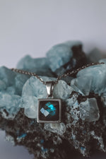 Load image into Gallery viewer, VARG Blue Labradorite Square Necklace Silver
