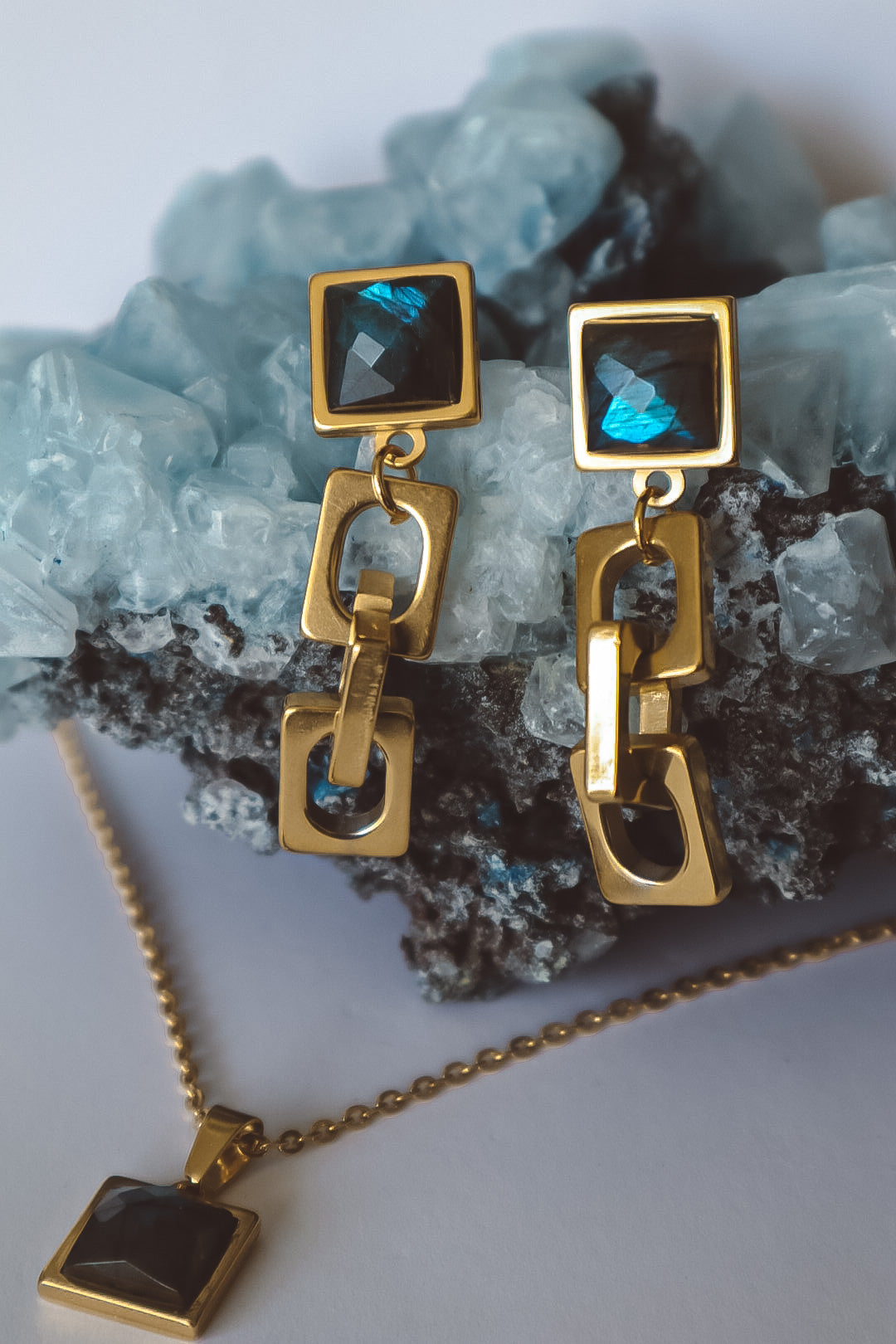 VARG Blue Labradorite Square Pendant Necklace - Gold