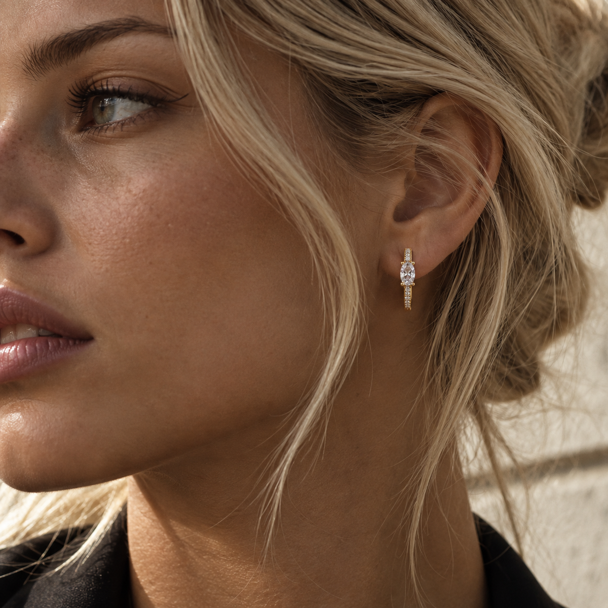 LILIA Cubic Zirconia Earrings Gold