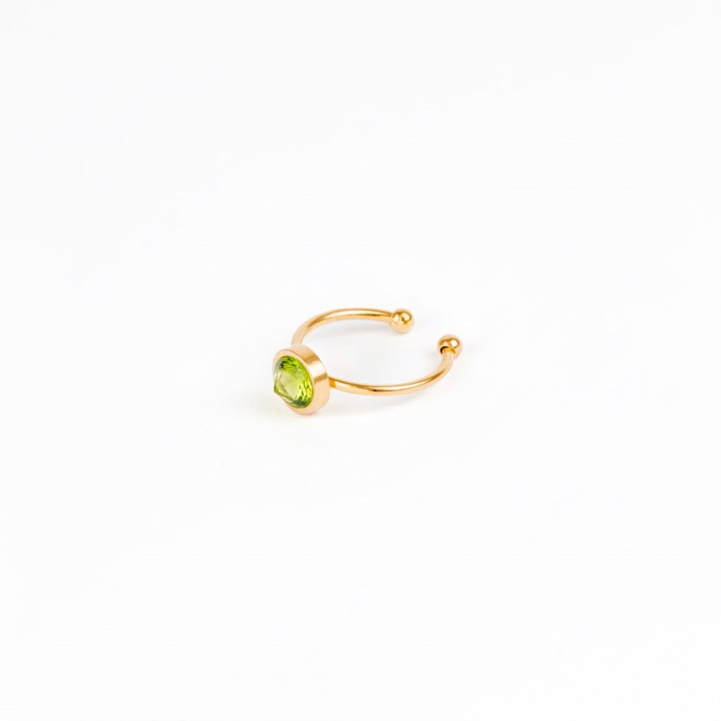 ODESSA Faceted Peridot Dainty Ring Gold
