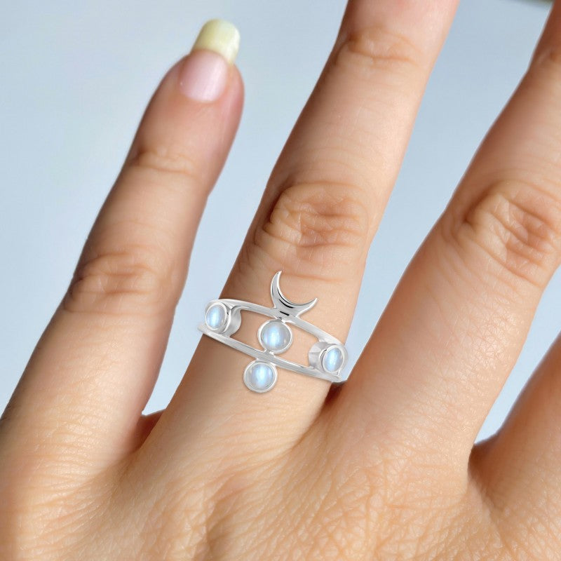 CHANDRA Moonstone Crescent Moon Ring 925 Silver