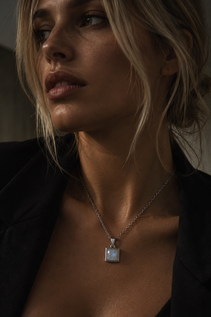 VARG Rainbow Moonstone Square Necklace Silver