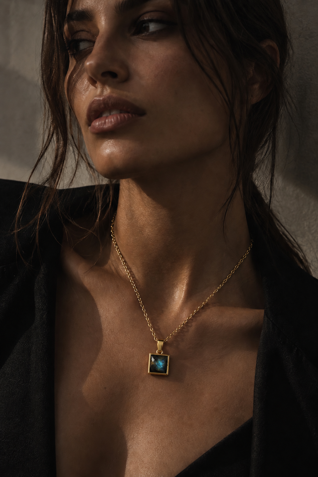 VARG Blue Labradorite Square Necklace Gold