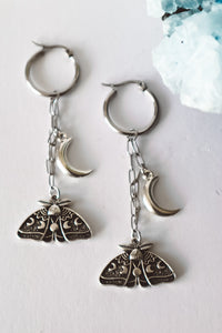 NUIT Moon Moth Charm Chain Earrings Silver