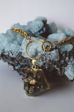 Load image into Gallery viewer, Gold Amethyst Aura O Ring Choker Wheat Chain - Gold
