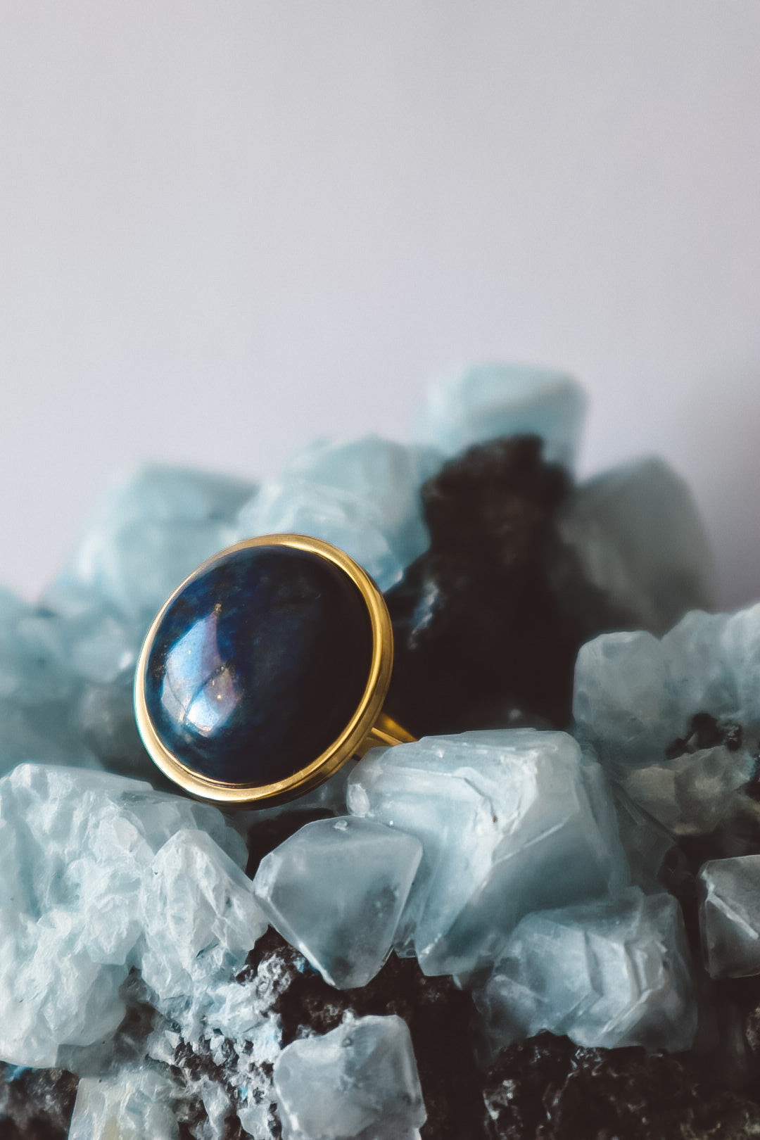 Lapis Lazuli Statement Ring - Gold