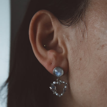 CELESTIAL LOVE Moonstone Earrings Silver