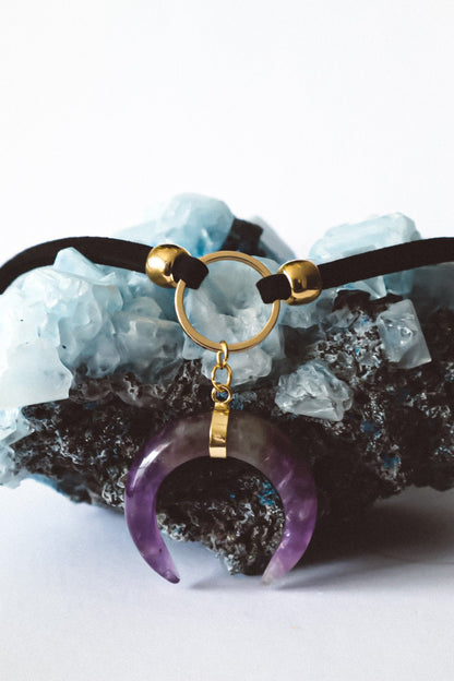 Amethyst Horn O Ring Choker - Gold - s o l i s t i a l