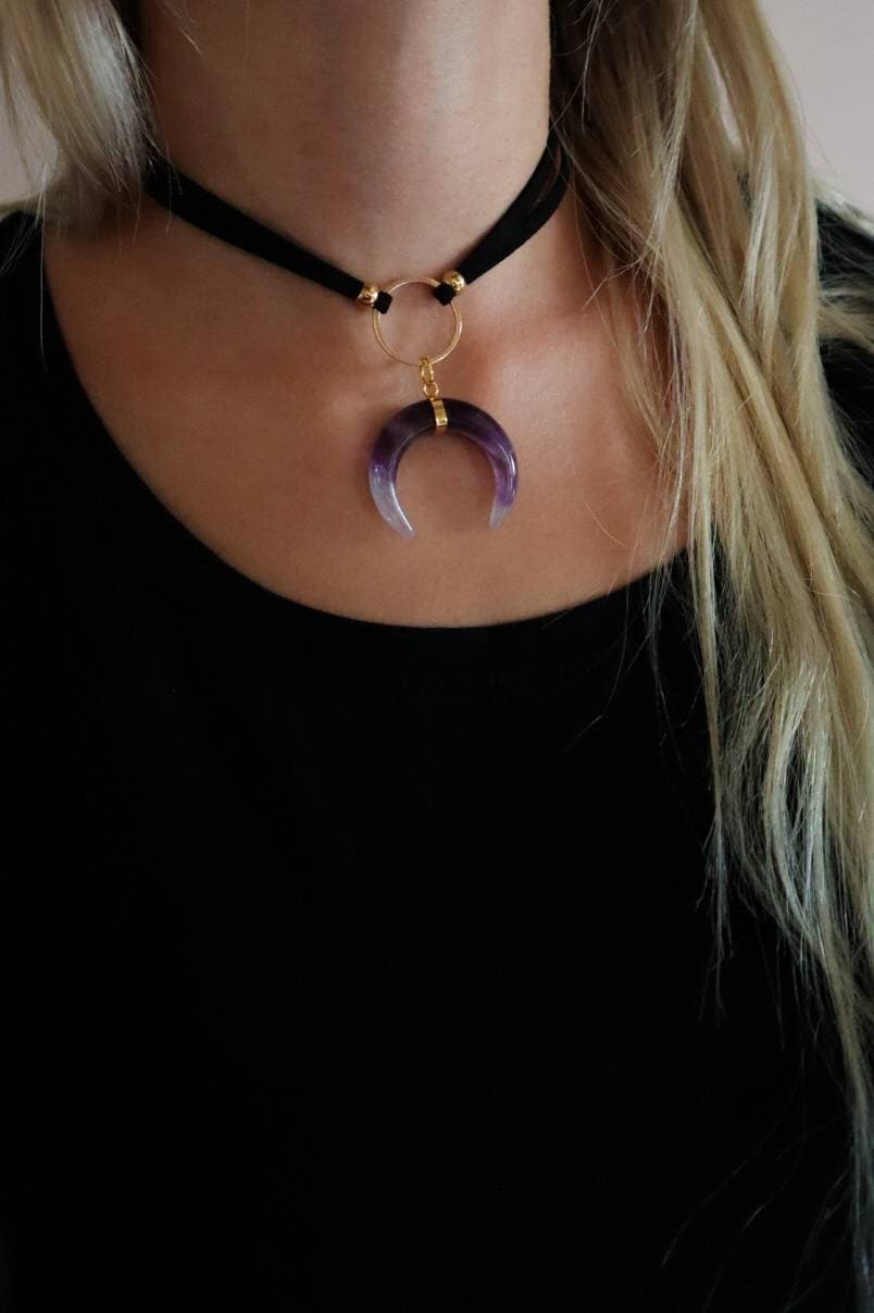 Amethyst Horn O Ring Choker - Gold - s o l i s t i a l