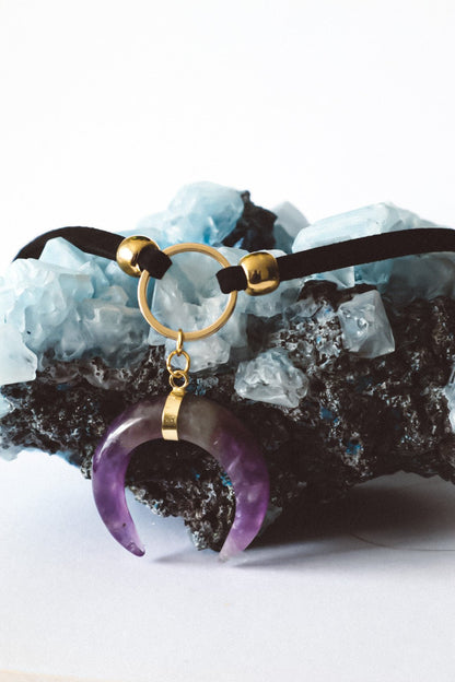 Amethyst Horn O Ring Choker - Gold - s o l i s t i a l