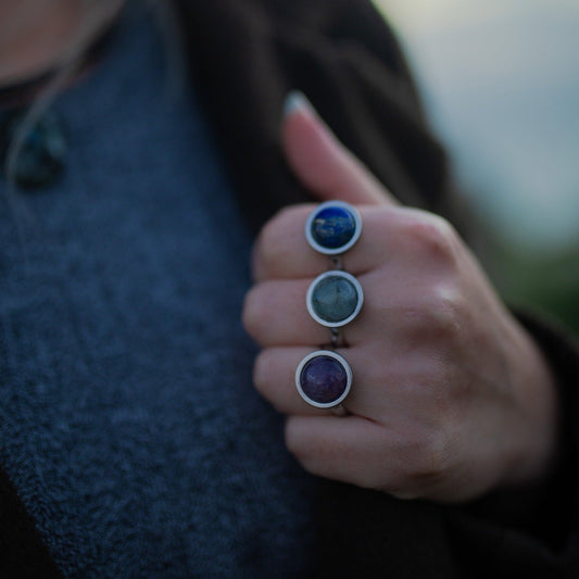 Amethyst Ring Silver - s o l i s t i a l