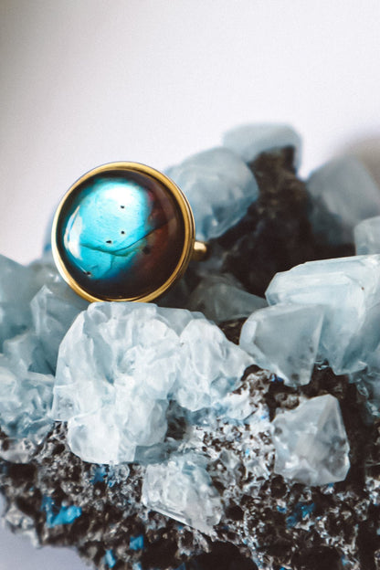 AYA Blue Labradorite Statement Ring Gold - s o l i s t i a l