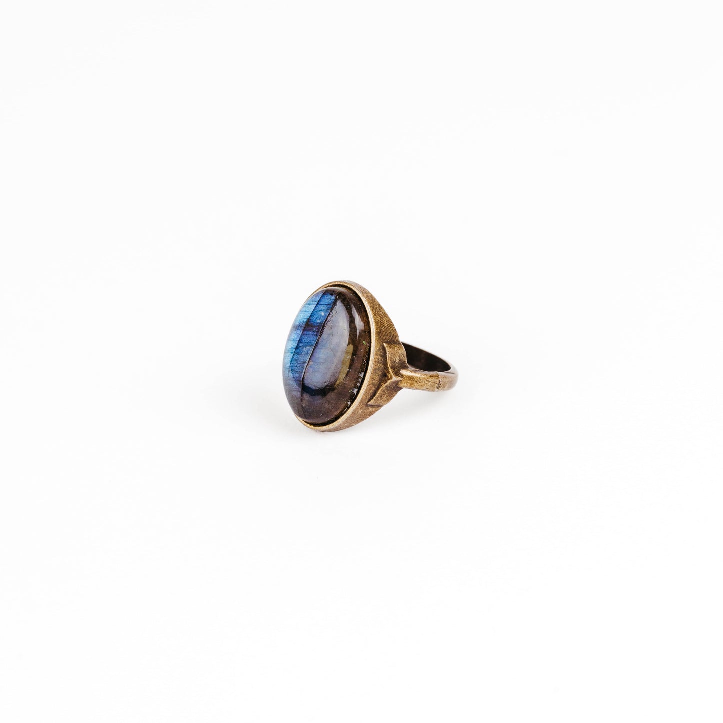 blue labradorite oval shape ring