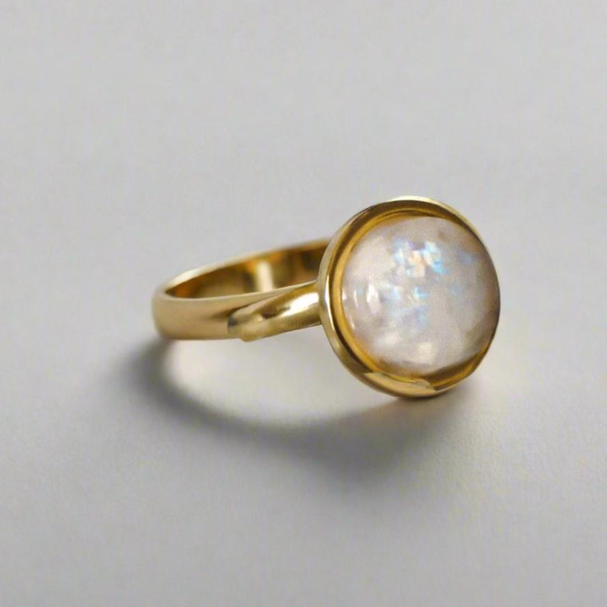 moonstone ring gold