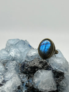 blue labradorite oval shape ring