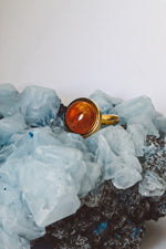 Load image into Gallery viewer, sunstone ring, sunstone jewellery, sunstone jewelry, gold orange sunstone ring, round natural sunstone ring
