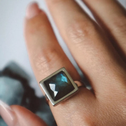 VARG Labradorite Square Ring Silver