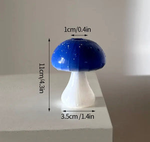 Vase en verre à décor de champignons