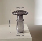 Charger l&#39;image dans la galerie, Vase en verre à décor de champignons
