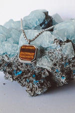 Load image into Gallery viewer, Tiger’s Eye Pendant Chain Necklace - Silver
