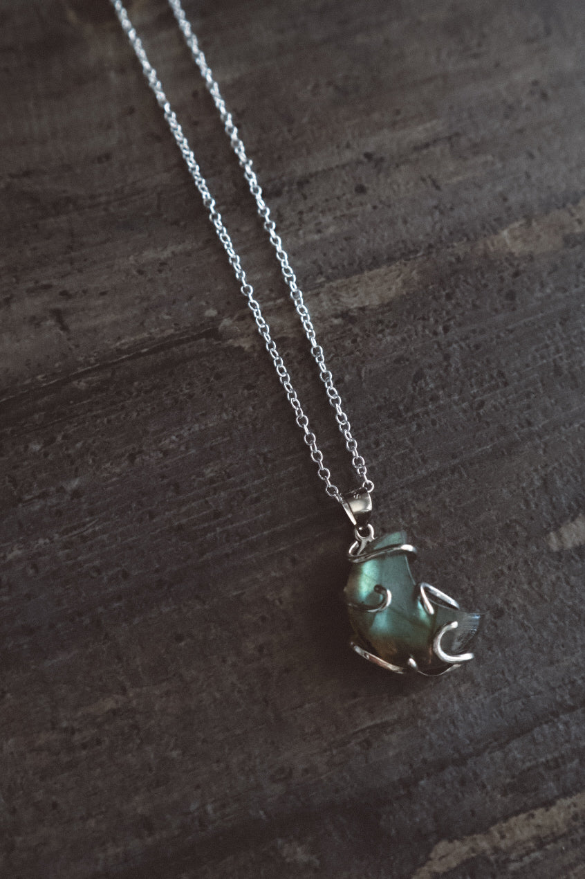 La Lune - Labradorite Moon X 925 Silver