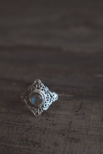 Load image into Gallery viewer, Blue Labradorite Filigree Ring - 925 Silver
