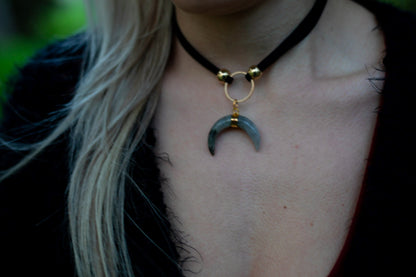 Labradorite Horn Gold O Ring Choker