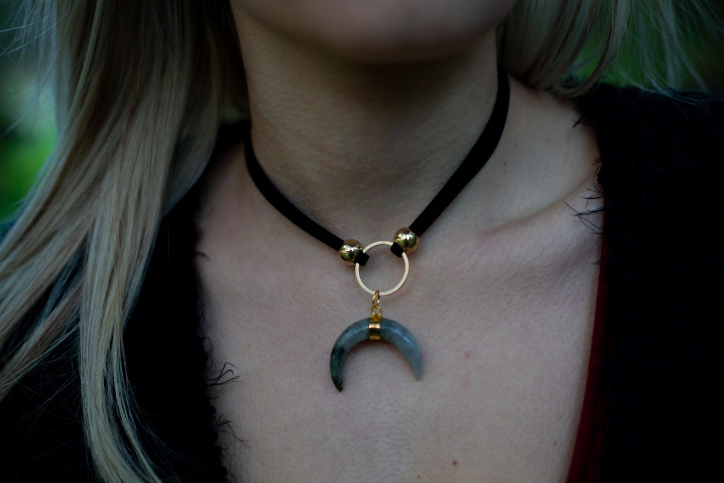 Labradorite Horn Gold O Ring Choker