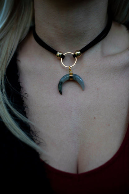 Labradorite Horn Gold O Ring Choker