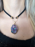 Load image into Gallery viewer, Amethyst Aura Pendant Necklace - Gold
