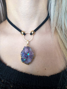 Lilac Amethyst Aura Pendant Necklace Gold