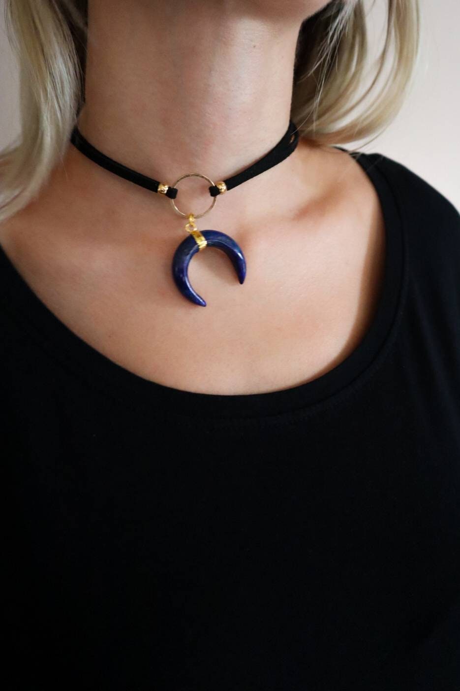 Lapis Lazuli Crescent Moon O Ring Choker - Gold
