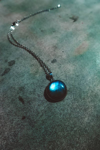 SAYA Blue Labradorite Pendant Necklace - Silver