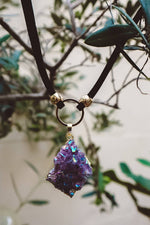 Load image into Gallery viewer, Lilac Amethyst Aura Pendant Necklace Gold
