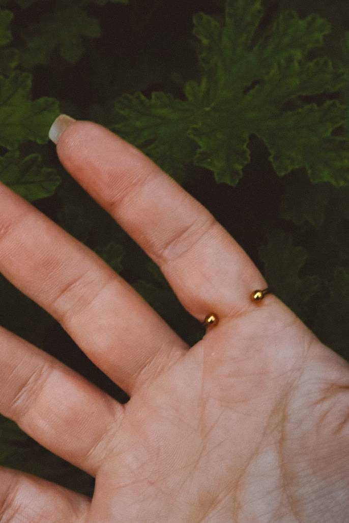 Labradorite Dainty Ring - Gold