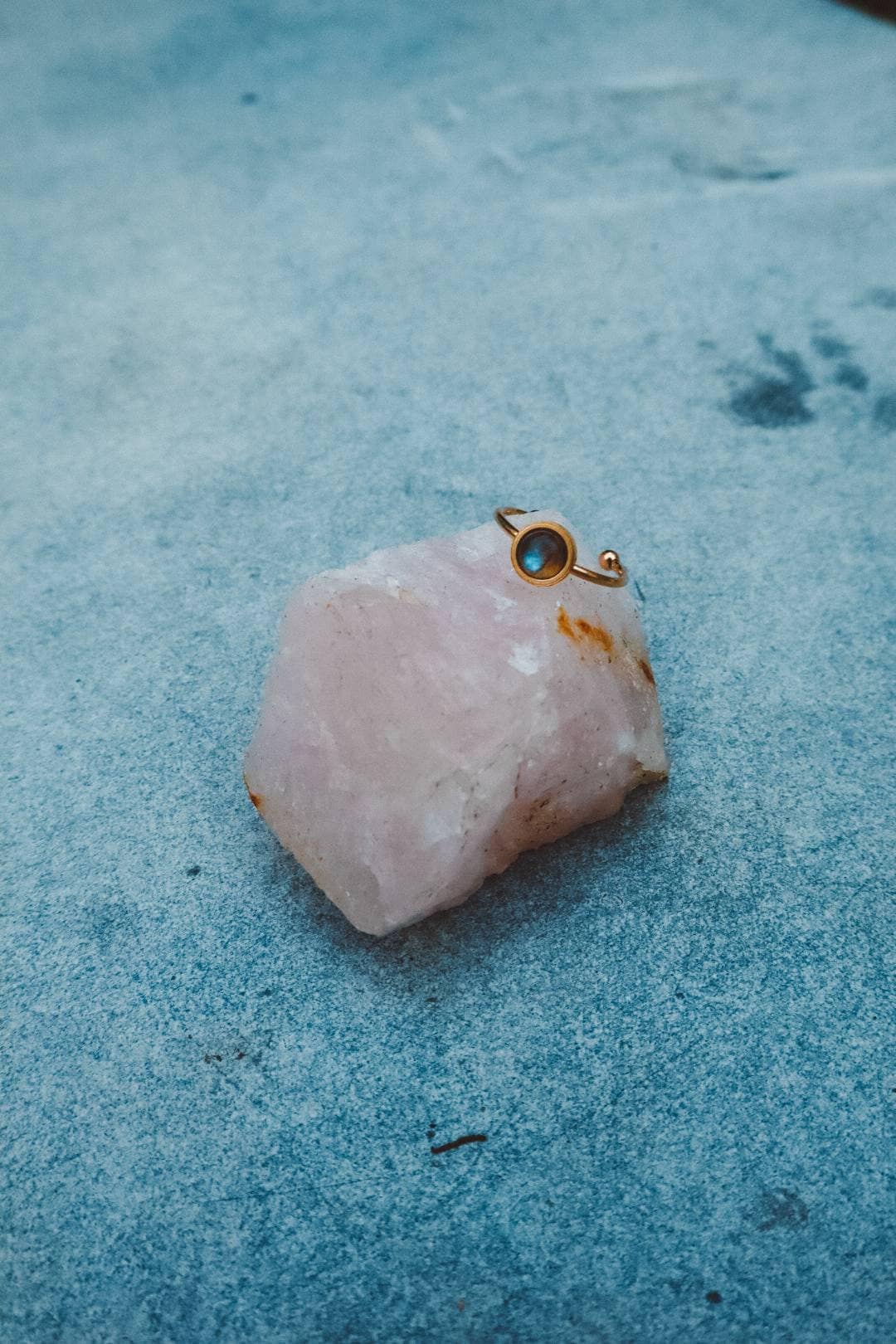 Dainty Labradorite Ring - Rose Gold