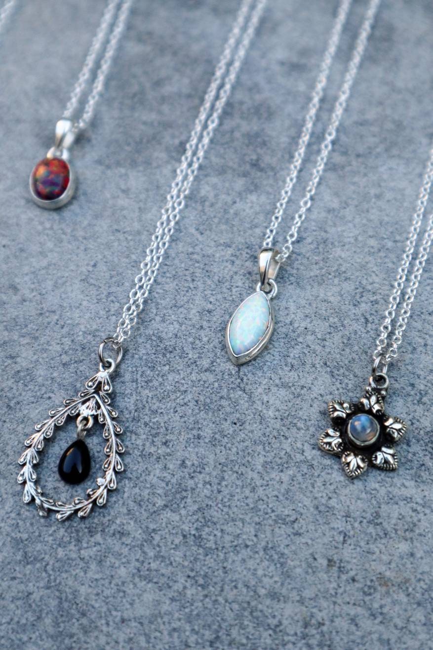 Black Onyx Teardrop Pendant Necklace - 925 Silver