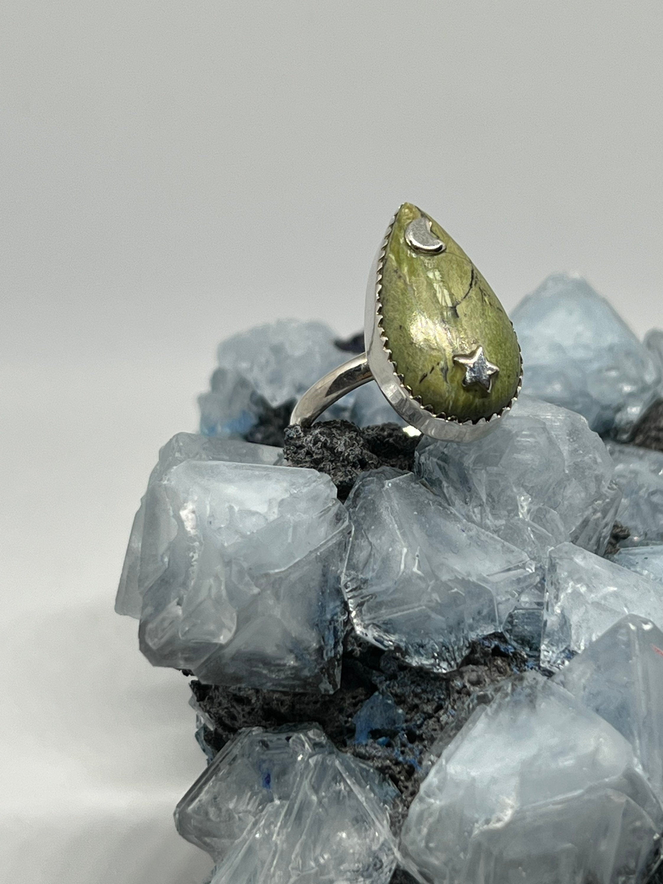 natural swiss imperial opal ring, opal ring 925 silver, sun and moon ring silver, moon and star ring silver, opal ring, green opal ring, green opal jewelry, swiss opal ring, swiss opal jewelry, malta jewellery, 
