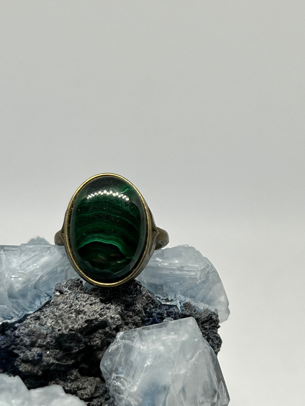 Malachite Oval Ring - Bronze