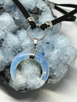Load image into Gallery viewer, Gemstone Horn O Ring Choker - Silver

