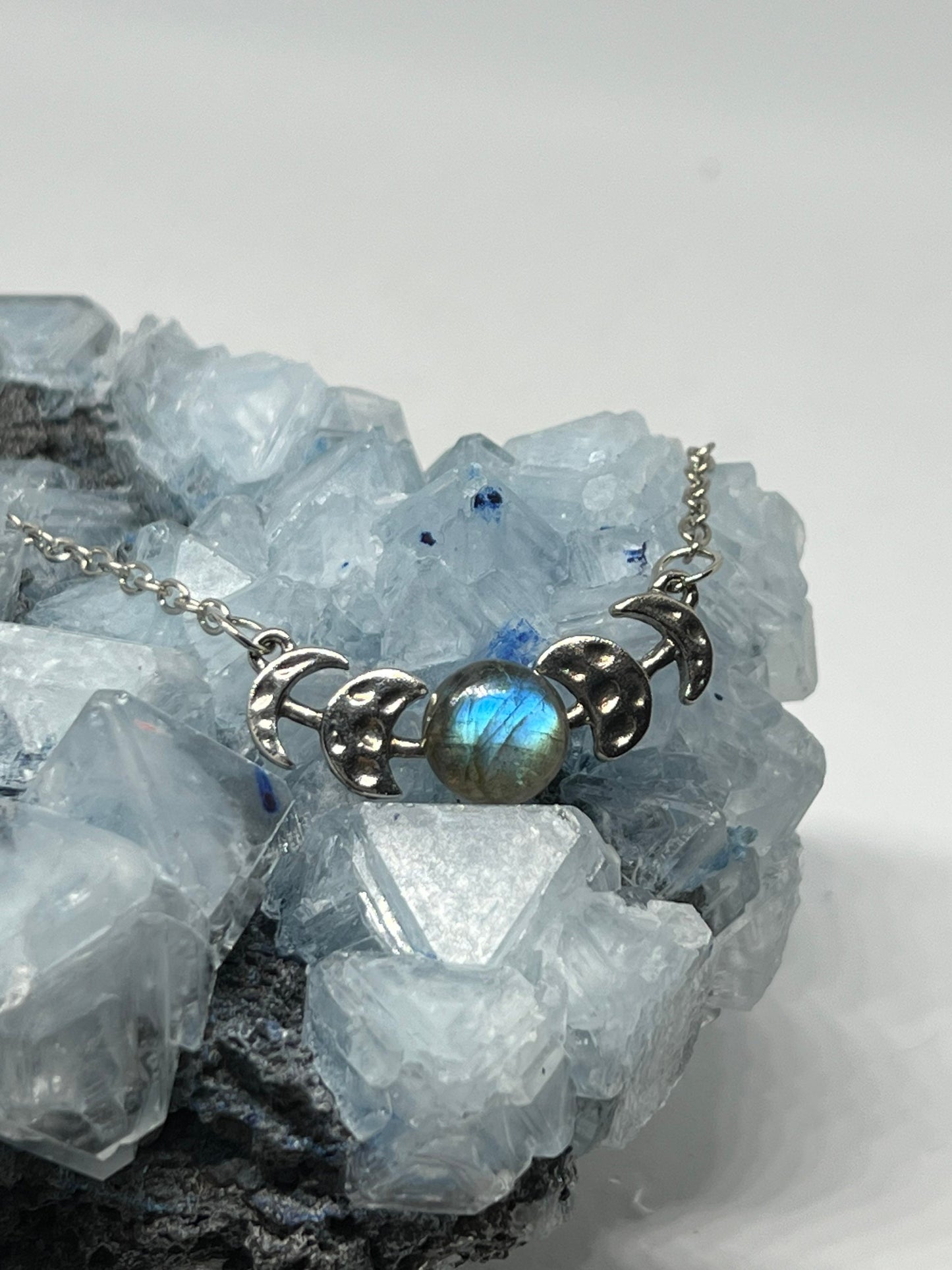 MOON PHASES Rainbow Moonstone Necklace Silver
