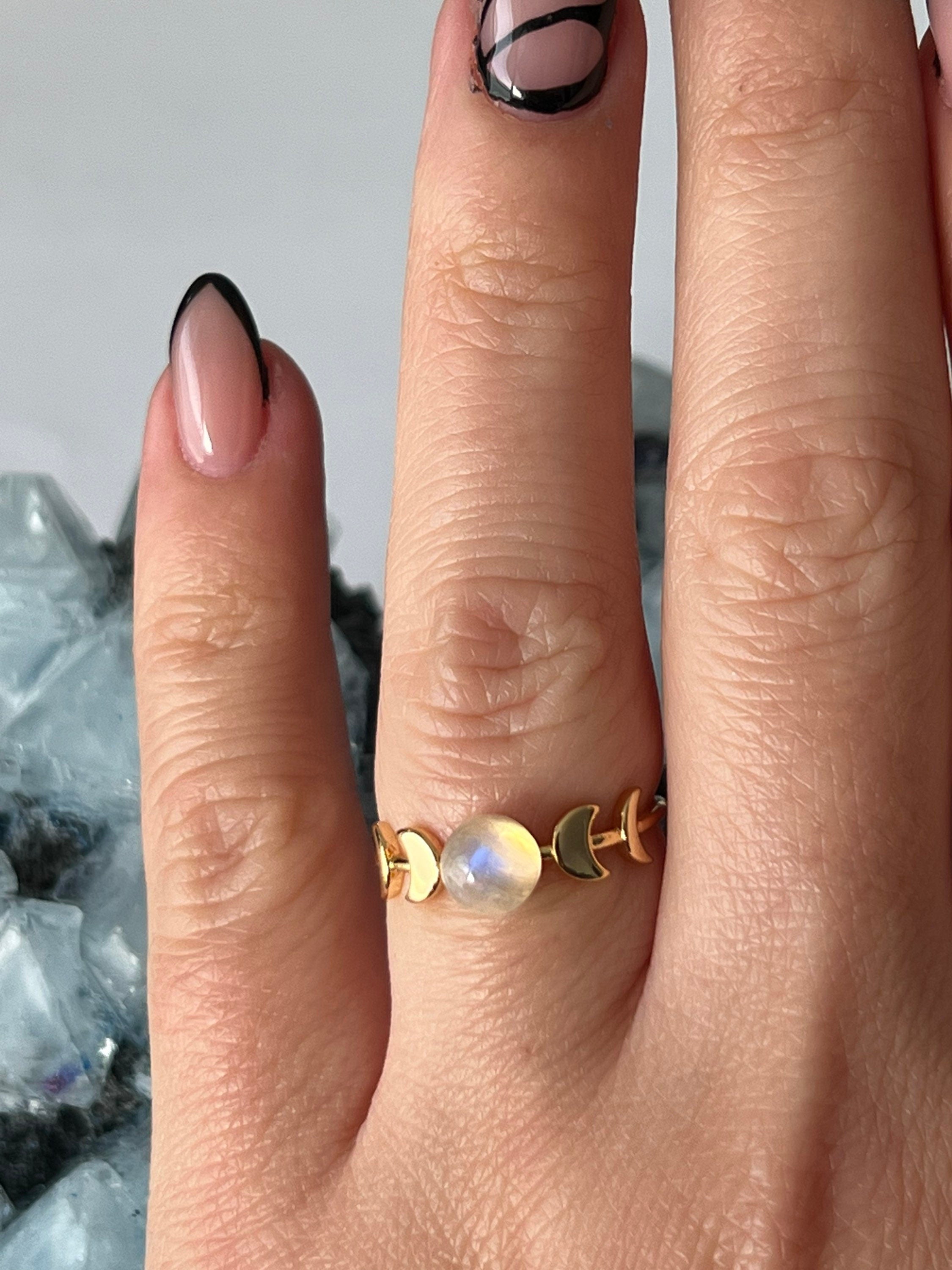 Moonstone Moon Phases Dainty Ring - Gold