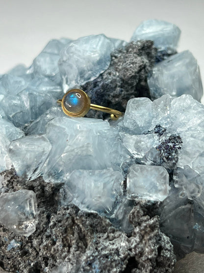 Labradorite Dainty Ring - Gold