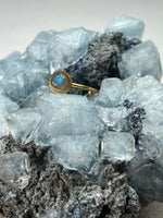 Load image into Gallery viewer, Labradorite Dainty Ring - Gold
